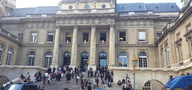 Façade du Palais de justice de Paris