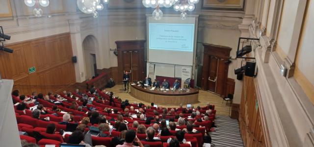 Vue de haut du public du séminaire 2025 du MMT au collègue des Bernardins