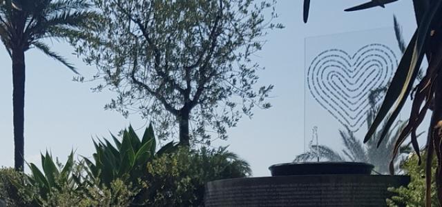Mémorial pour les victimes de l'attentat du 14 juillet 2016 installé dans les jardins de la villa Masséna