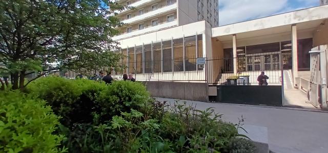 Vue extérieure de la caserne Lourcine