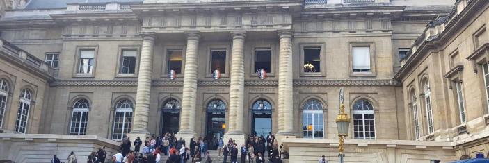 Façade du Palais de justice de Paris