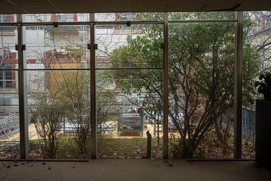 Vue de la cour de la caserne Lourcine